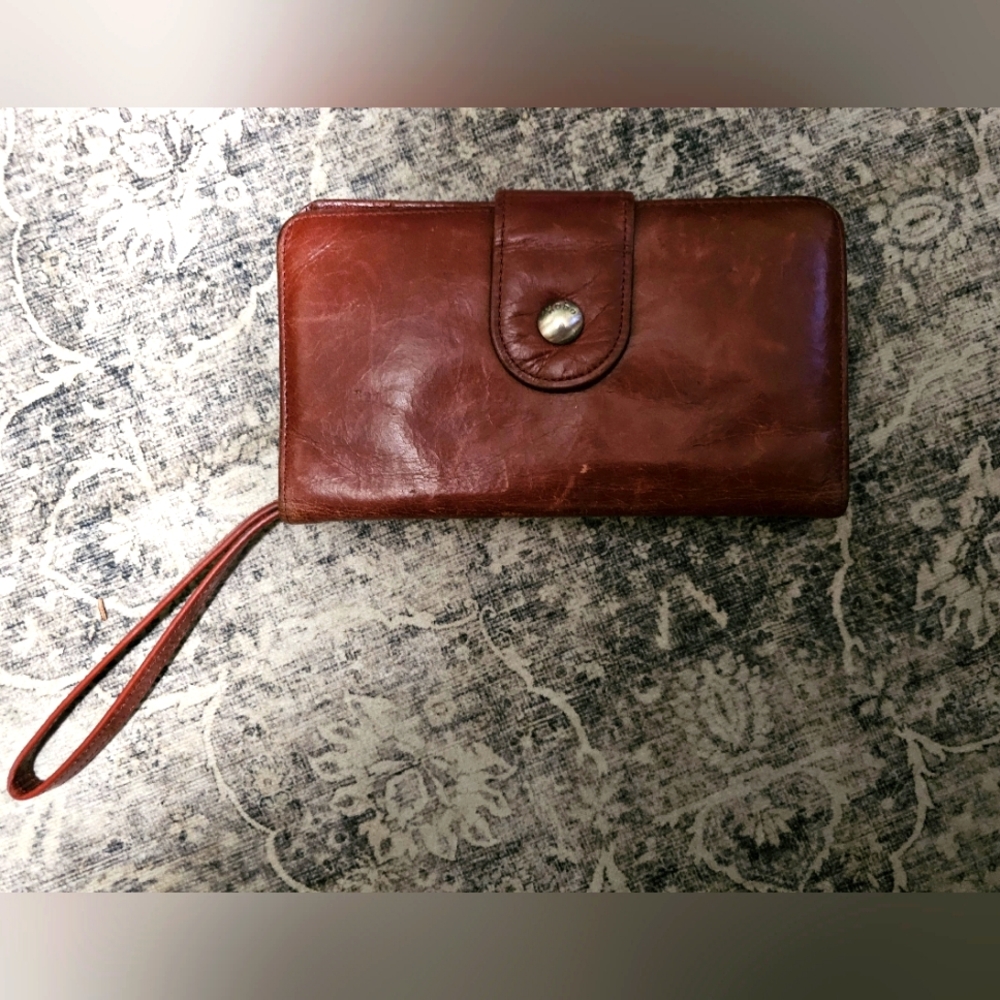 Vintage Hobo International Wristlet,Saddle leather,Floral lining,Travel,Organize